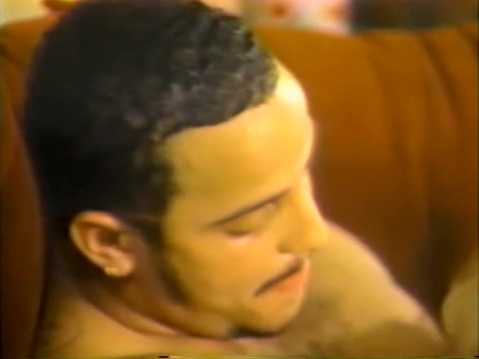 Vintage surprise with a skilfl Tgirl