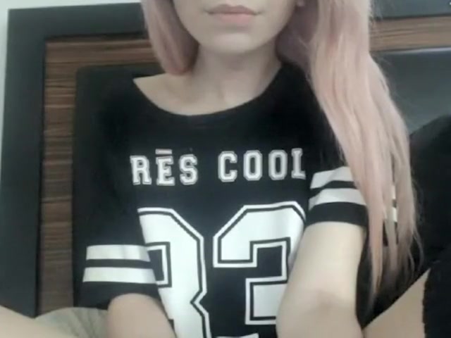 Cutie teen 18+ Masturbating