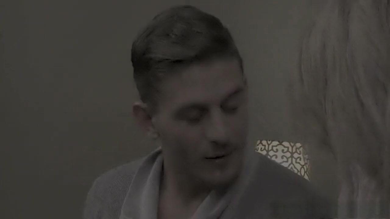Trans babe gets sucked