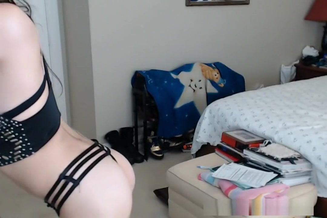 Wild Plays With Her Huge Cock