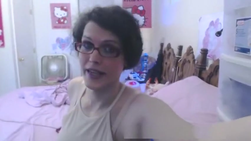 Sexy Shemale On Cam