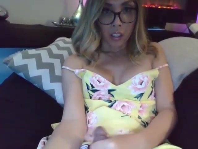 Tofu Fox Shows Off Her recent large tits And Cums