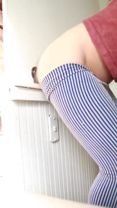 CRACKSTUFFING IN BALTIMORE BATHROOM
