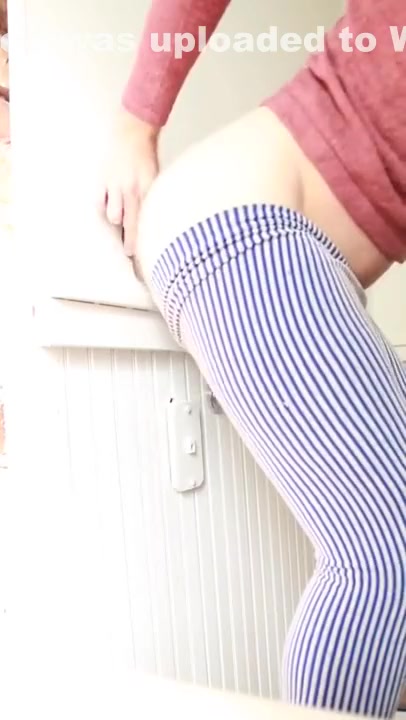 CRACKSTUFFING IN BALTIMORE BATHROOM