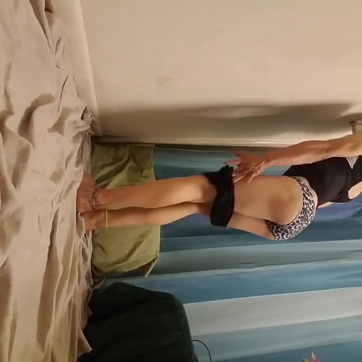 Sexy body Femboy sissy marcy love painting toe's- 3