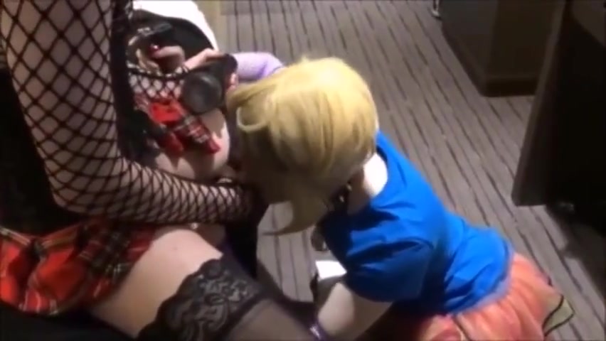 Tranny Dominates Her Girlfriend