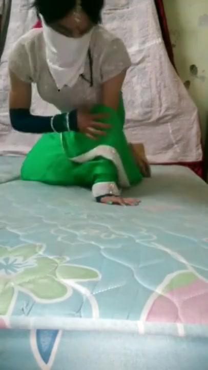 Double anal penetration in my low quality but the longest video till date