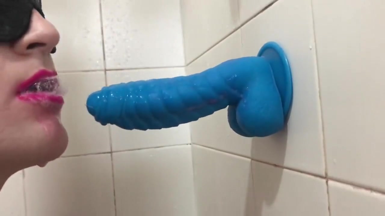 Sissy Slut Veronica X Chokes Deepthroating Dragon Cock
