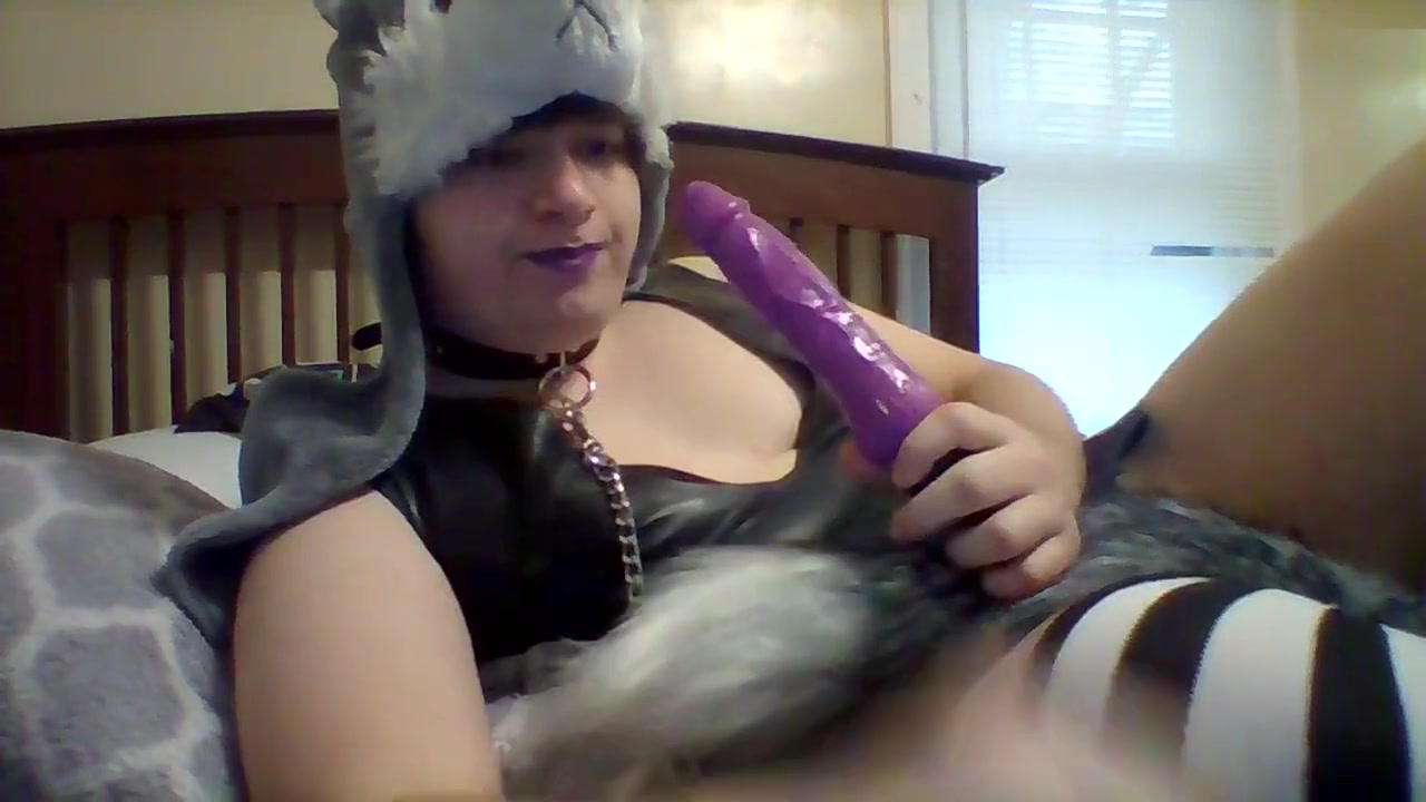 wolf girl purple lipstick masturbation and dildo suck