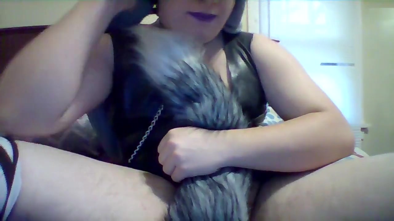wolf girl purple lipstick masturbation and dildo suck