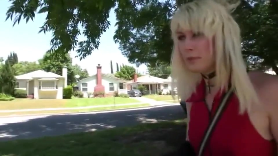Bee Armitage Will Go Home To dril Herself