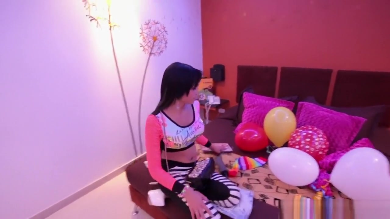 Latina tranny jerking her dick before scene
