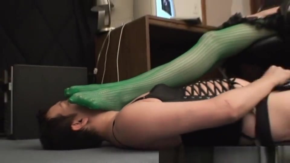 Feet 04