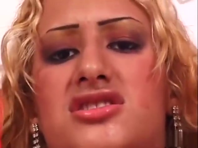 blond shelady Takes ebony knob