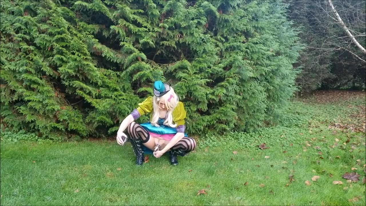 Sissy Halloween Cumslut