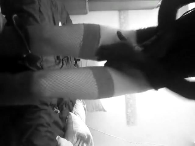 Trans Jugando en la cama