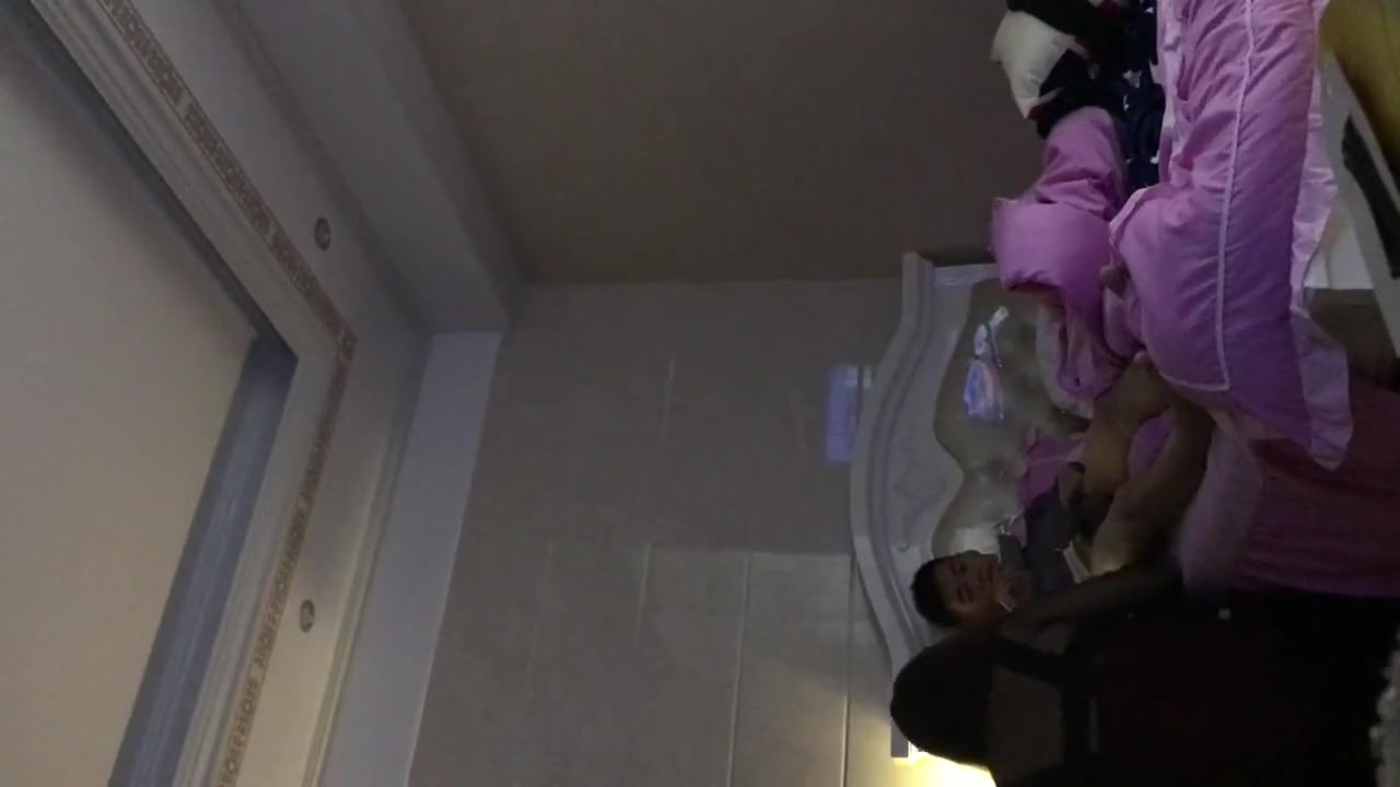 CHINESE MATURE TRANSGENDER LOVES HITTING 10