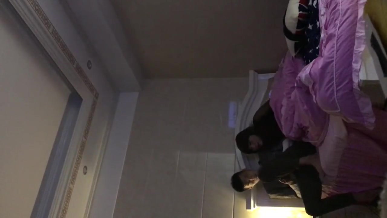 CHINESE MATURE TRANSGENDER LOVES HITTING 10