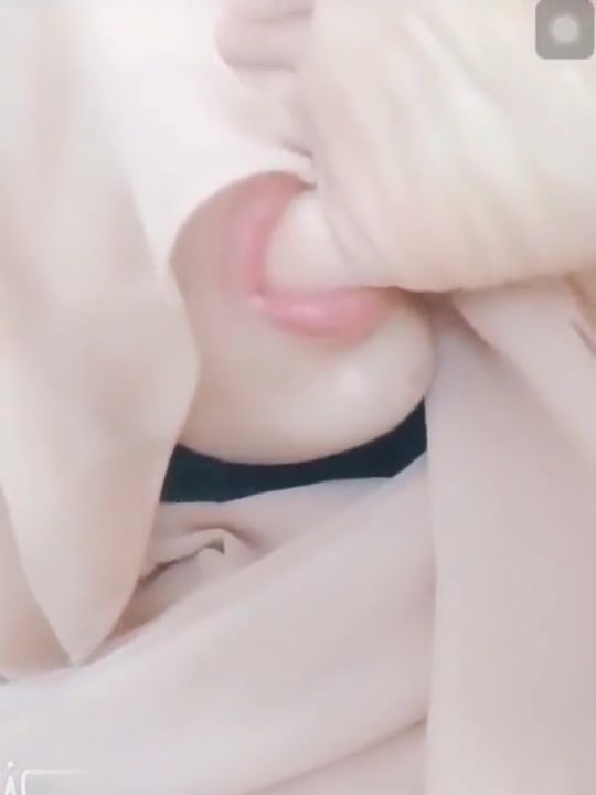 Cum all over my own foot and eat all my babies cdkka