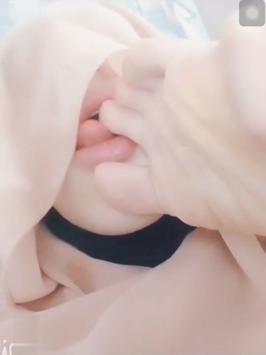 Cum all over my own foot and eat all my babies cdkka