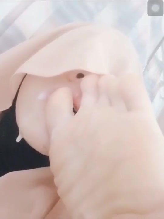 Cum all over my own foot and eat all my babies cdkka