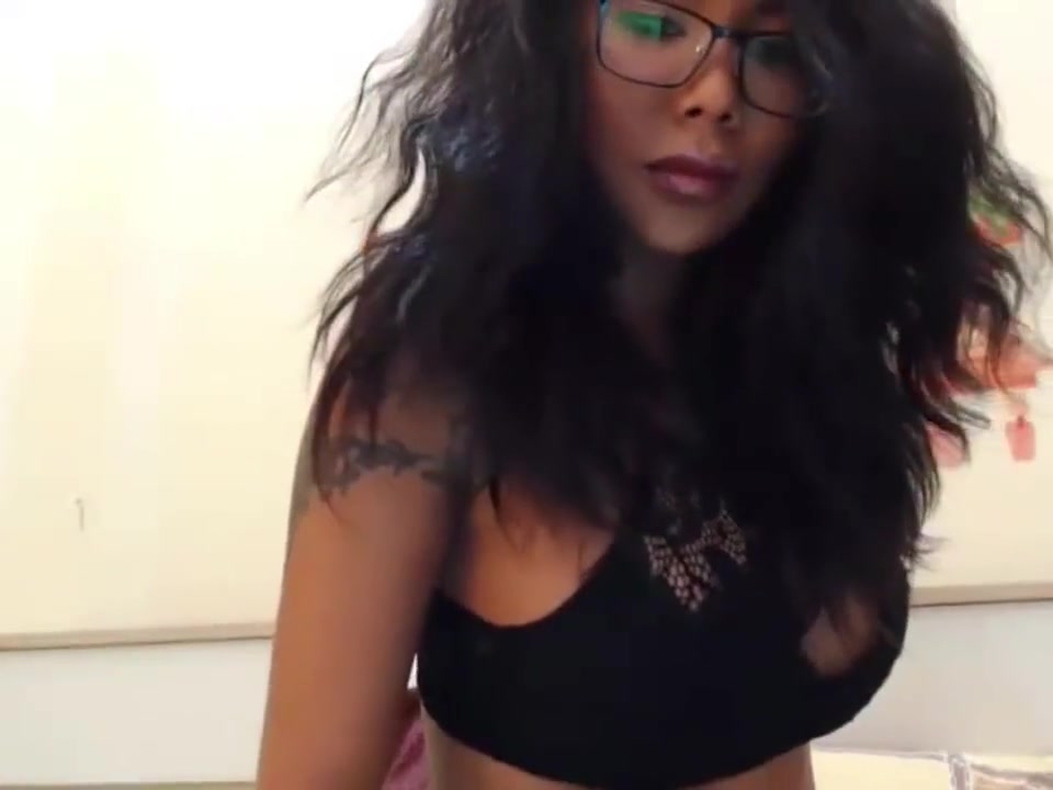 Areeya Miyabi on cam