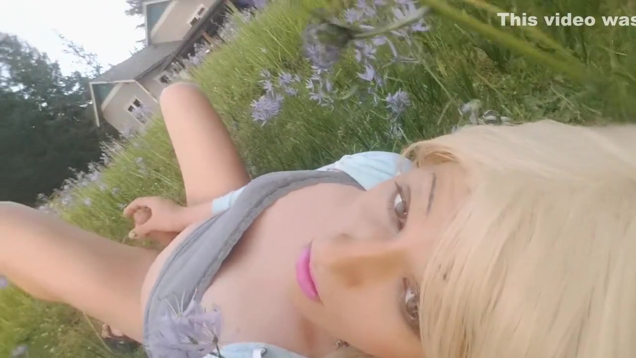 Tranny cums outside