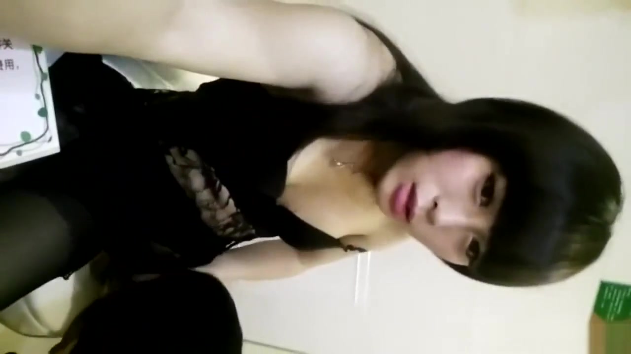 Chinese shemale SM in bathroom