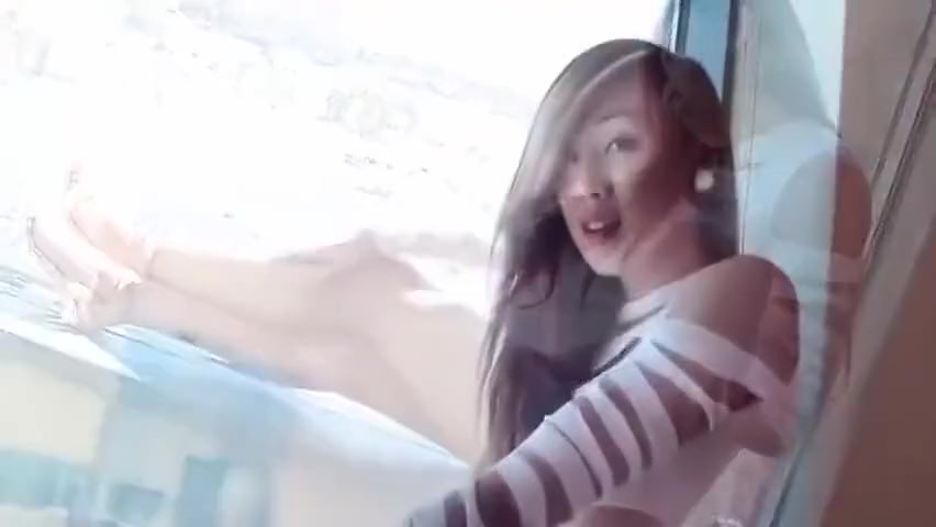Venus Lux Masturbate for you.