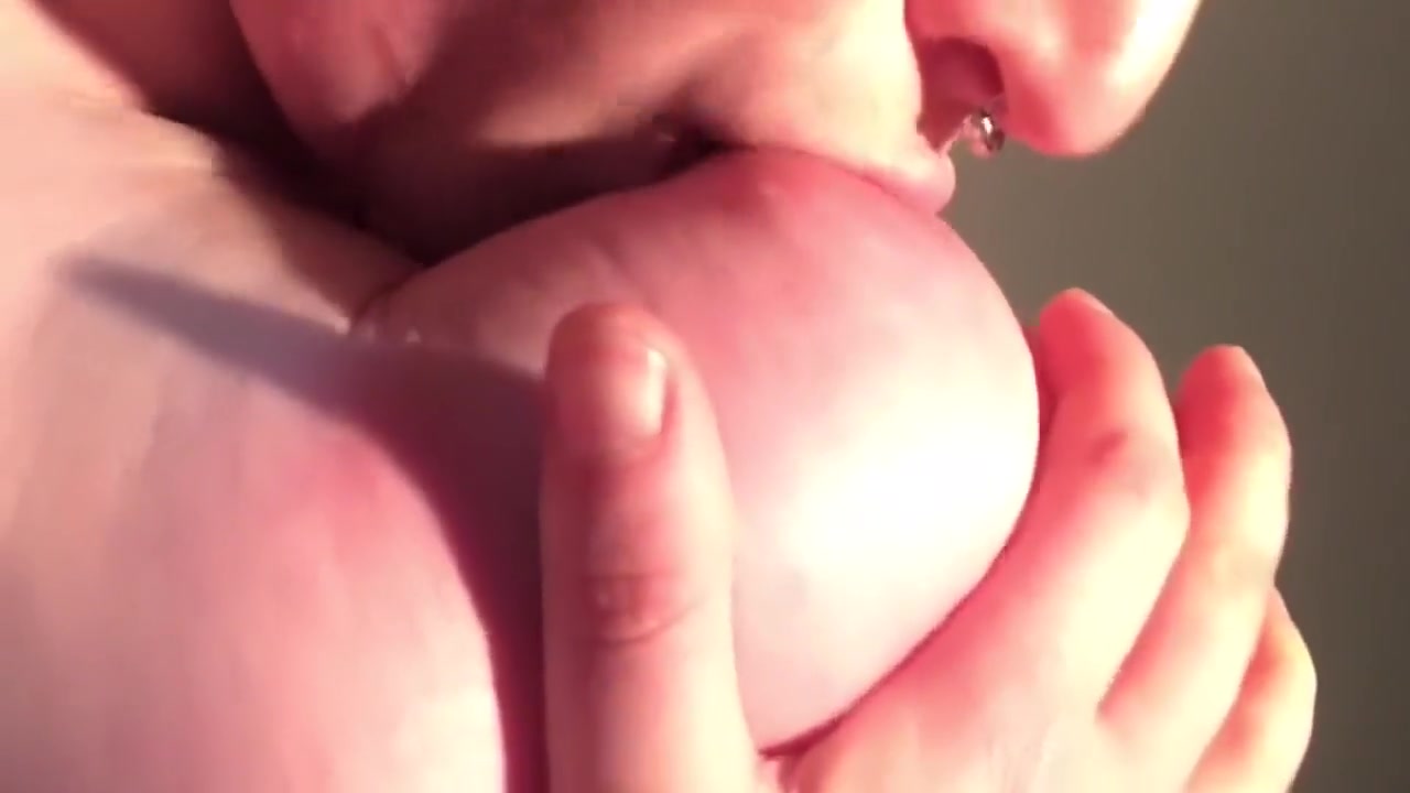 Close up Pussy Hump, Rough Nipple Play and Pump