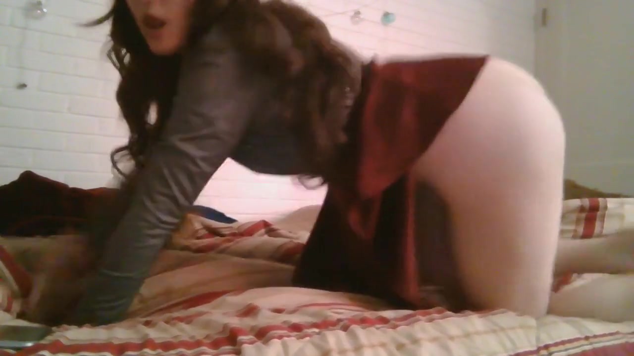 naughty tgirl teen 18+ texting in bed