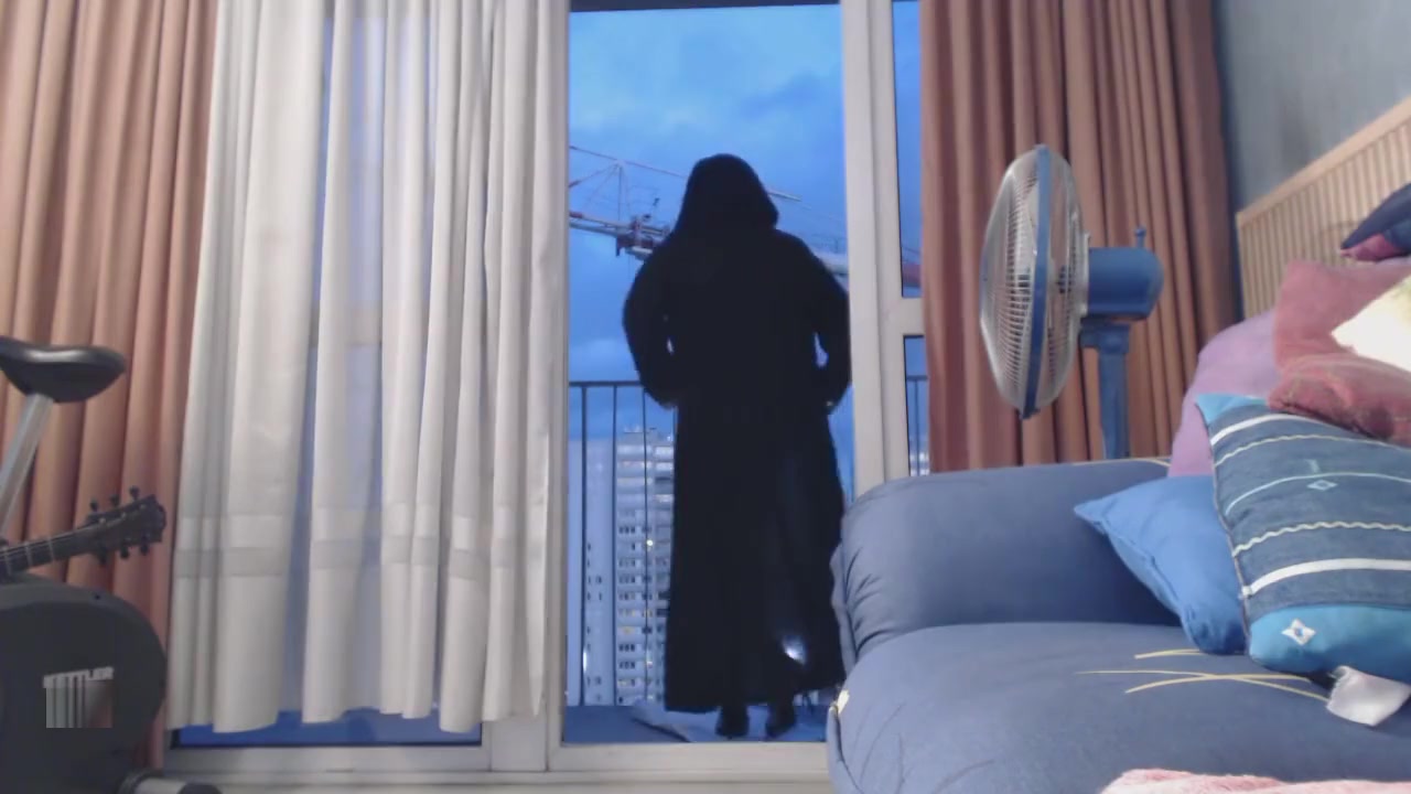 exhibe en niqab devant un grutier