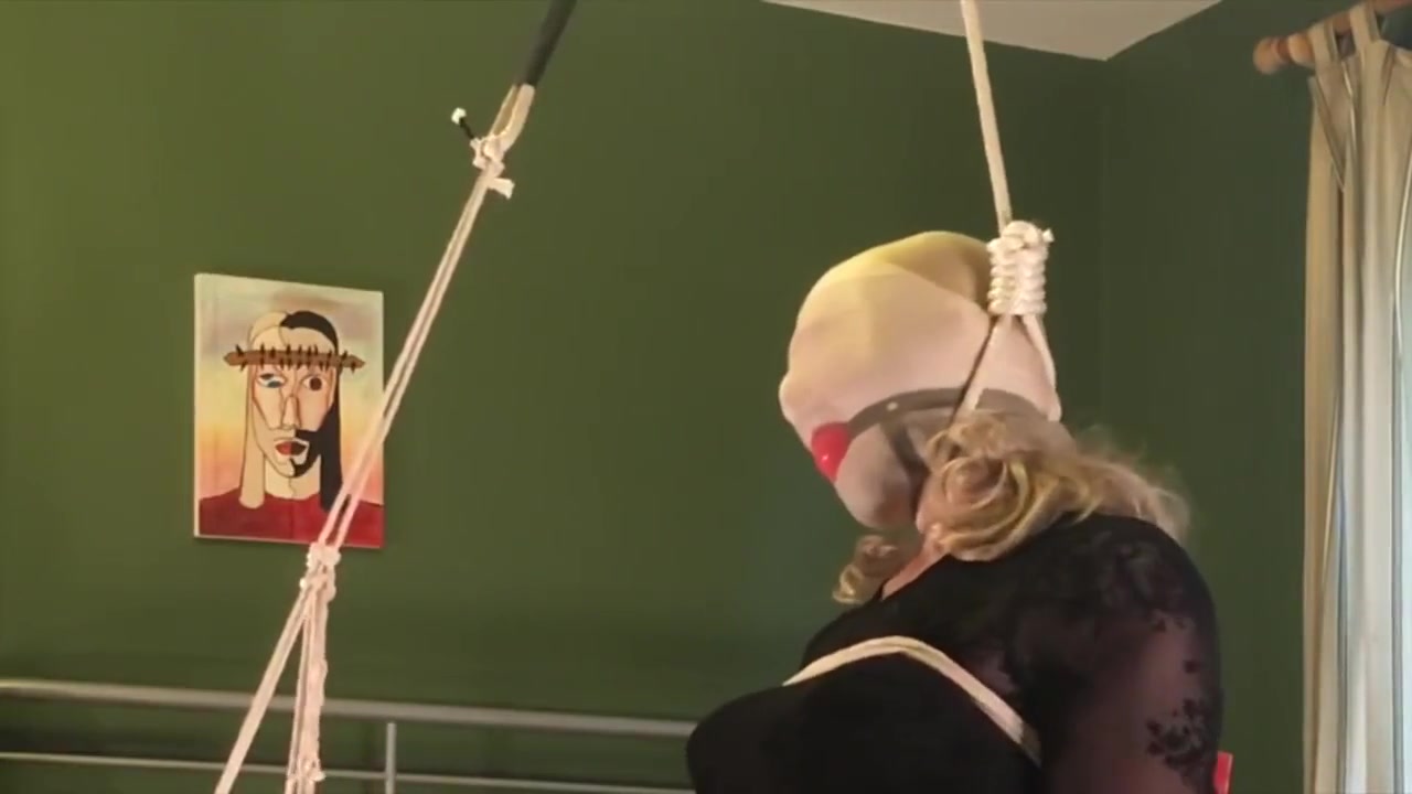 Hooker Tranny Tormented by Sadistic Client