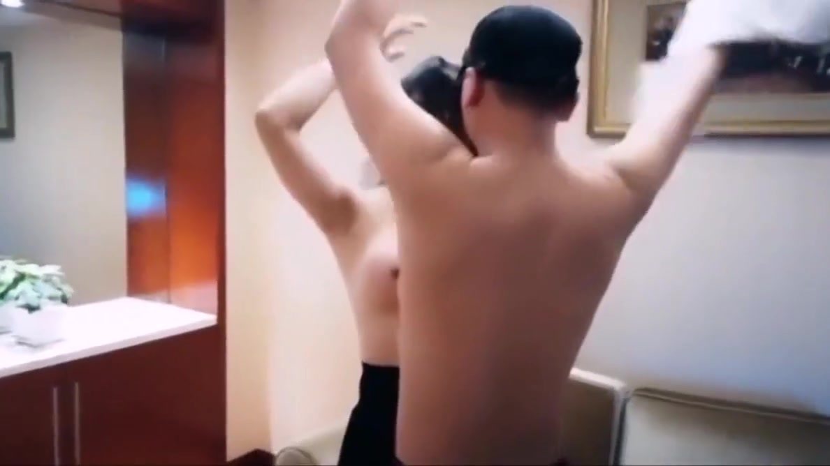 Guy fucking Chinese Shemale Black Pantyhose