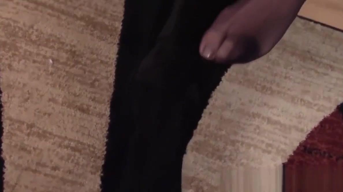 Asian business TS spills load after jerking off