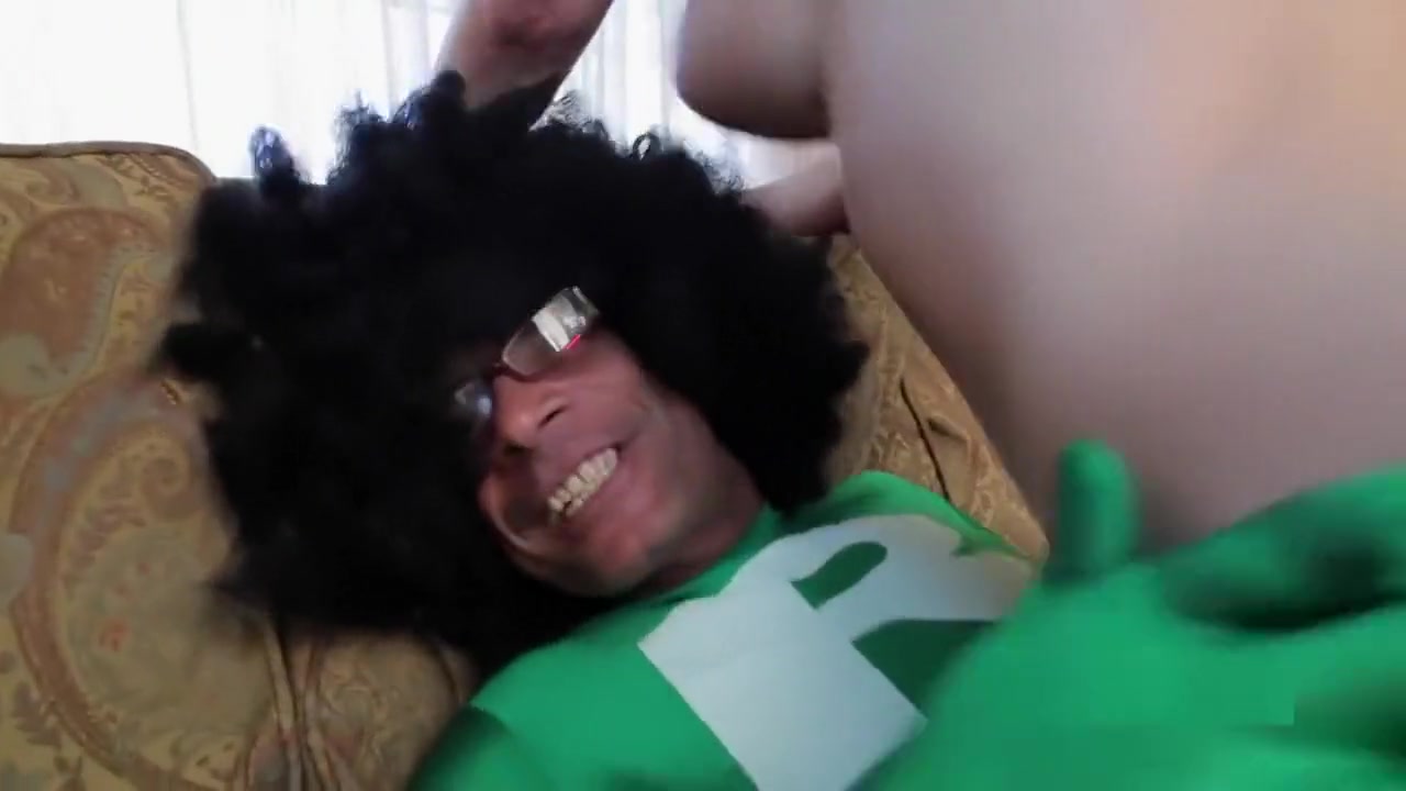 Milf tranny jumping on big cock