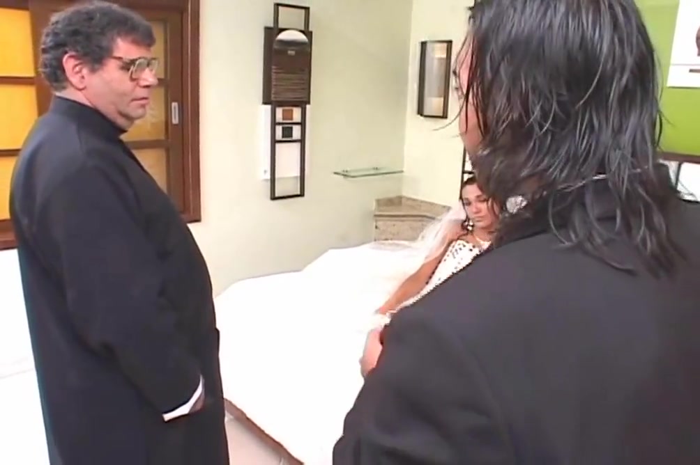 Avia is a hot tranny bride