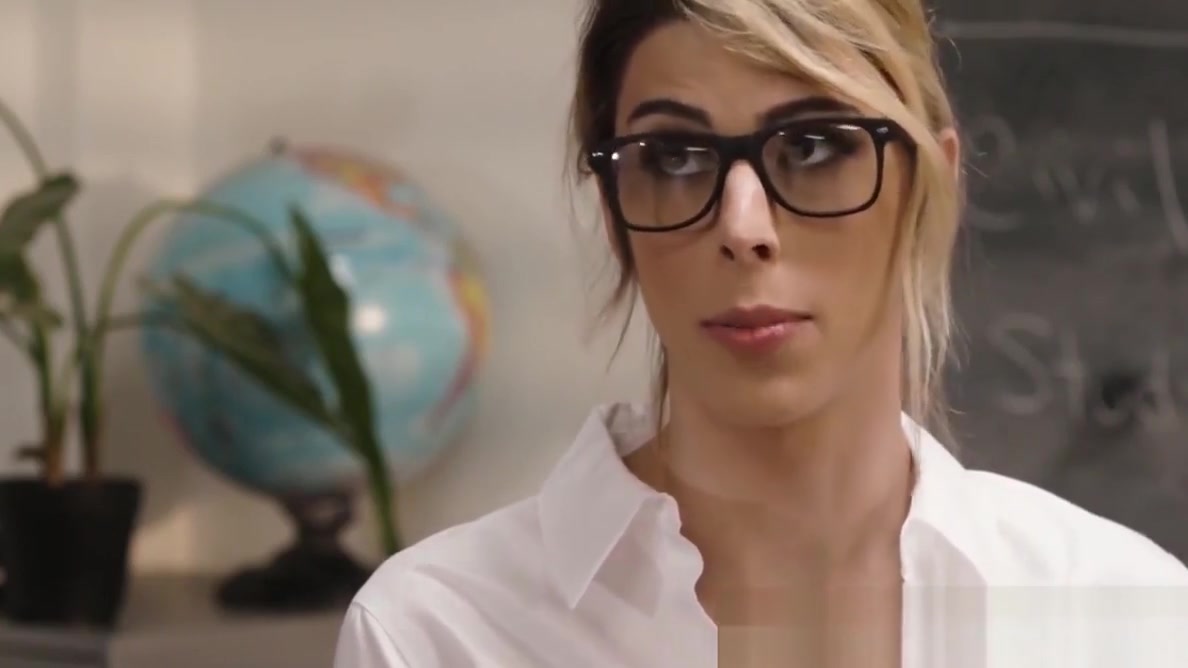 Tattooed teacher bangs gorgeous tbabe after class