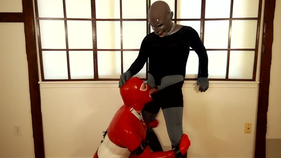 Deep Throat Latex Passion