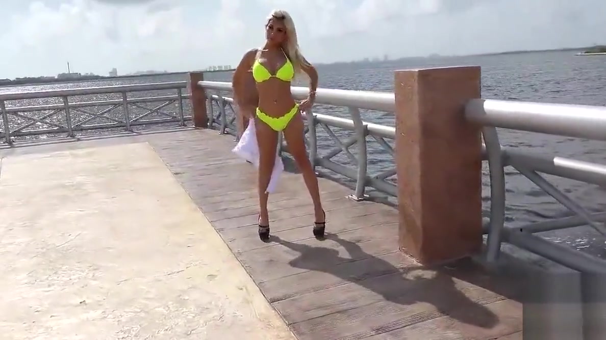 Angeles Cid bIkini Boardwalk