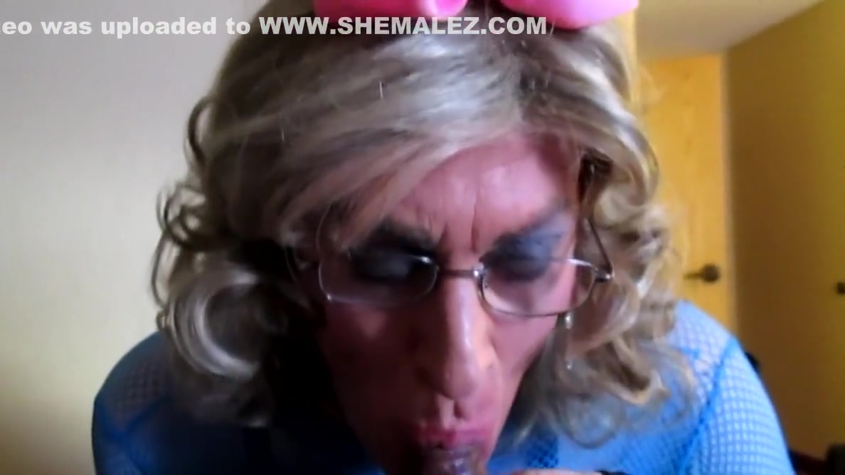 Sissy Sucks 34 BBC