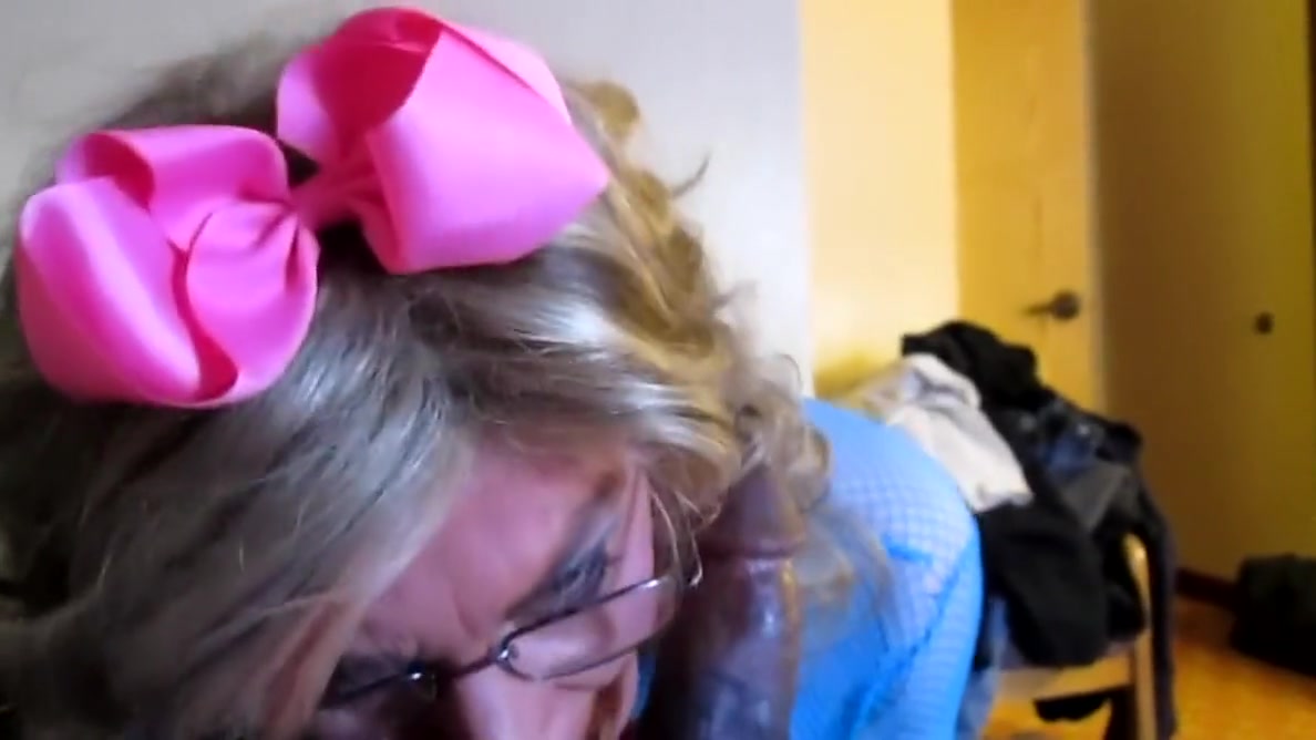 Sissy Sucks 34 BBC