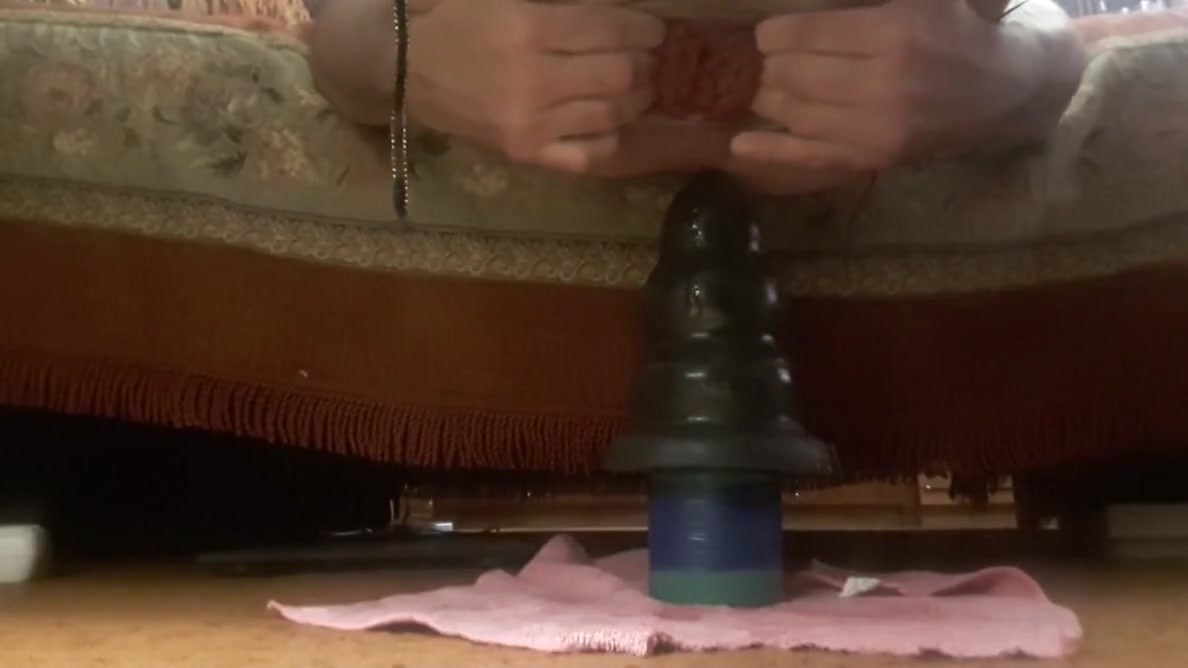 MARIA AND PYRAMID OF 10cm. or 4 inch
