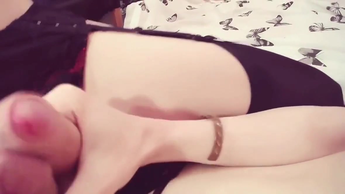 Robyn And Amelia Greene Frottage Cumshot
