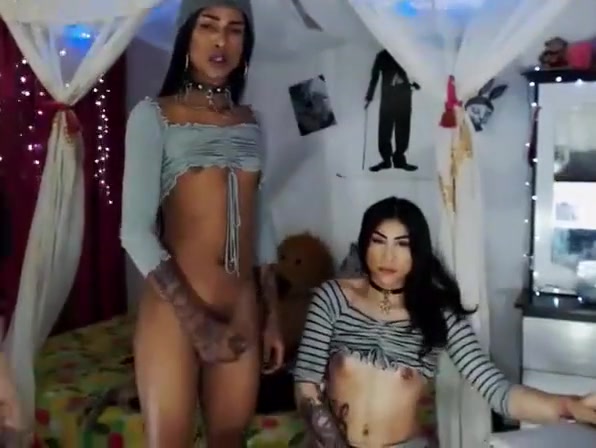 girls sadistics Cam Show
