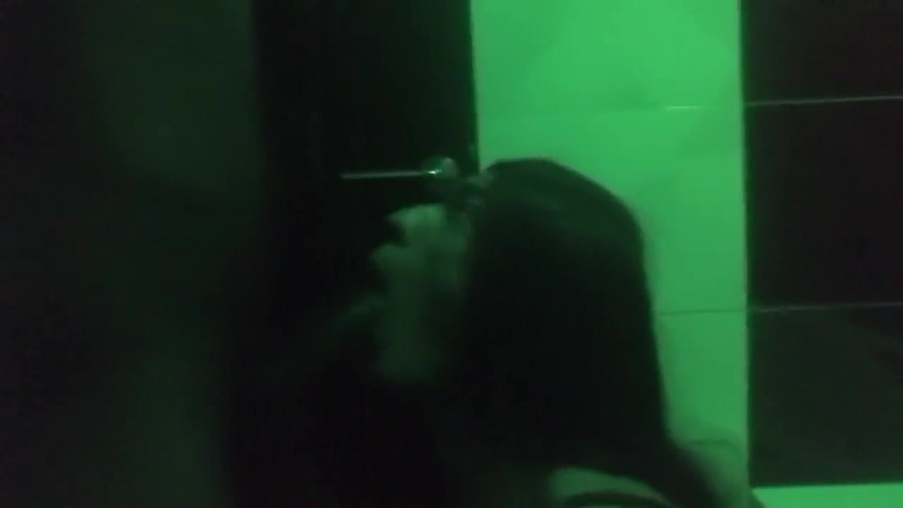 Une bonne baise entre BigDickBaiseur et une beurette