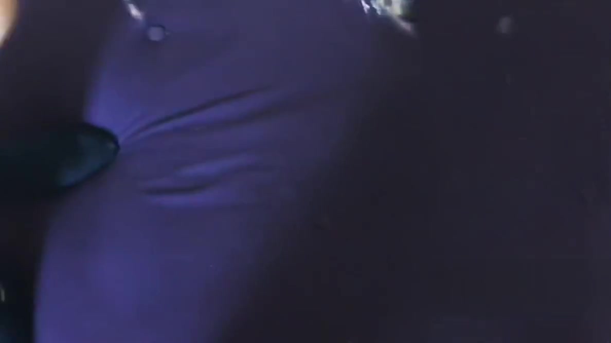 Tranny gets fucked good on mattress