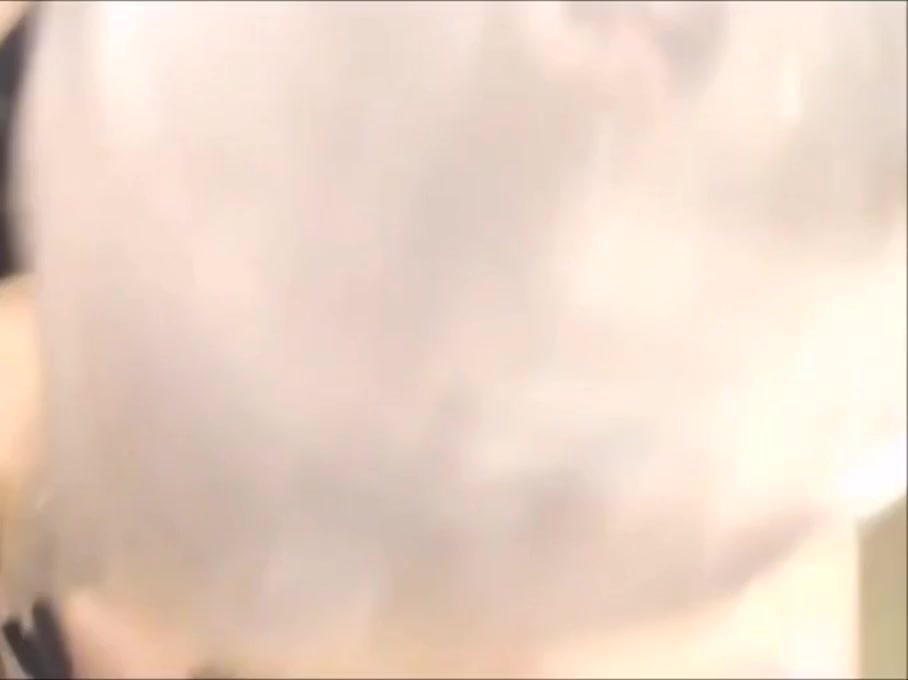 Young tranny masturates with a toy to orgasm.