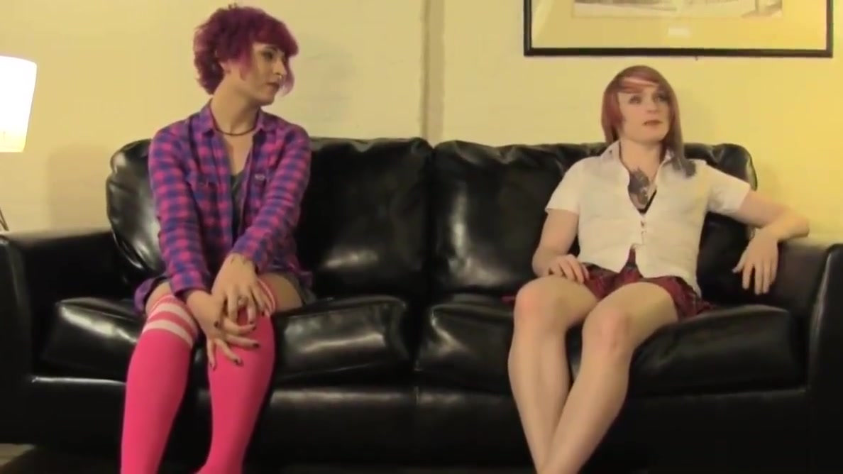 Alt shemale cocksucking in sixtynine pose