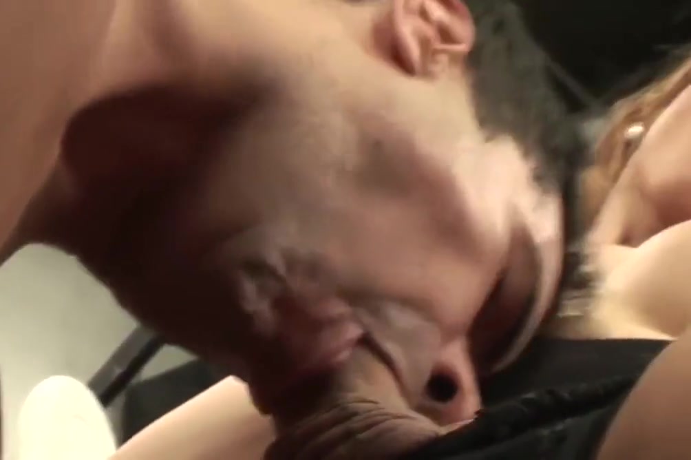Shemale fucking a guy
